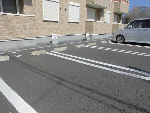 エトワールＡの駐車場