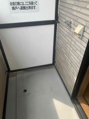 ダイナミックのバルコニー