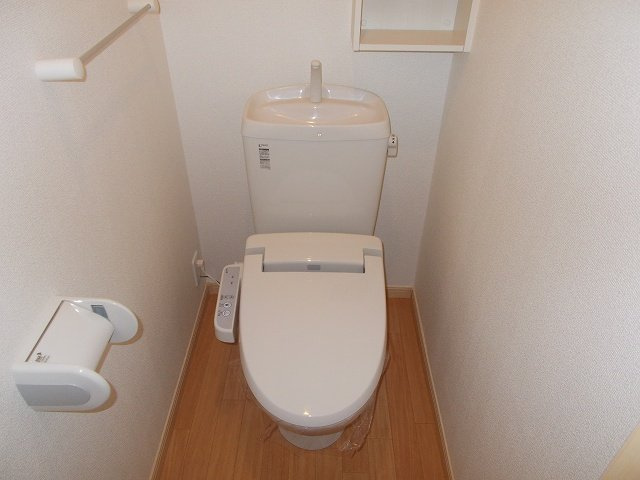 クロワールベルＡのトイレ