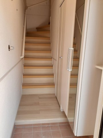 ひまわり　Ｃの玄関