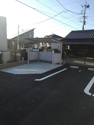 フォレスタ野間口の駐車場