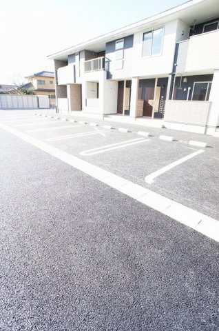 ミルトメゾン・Ｙ　Ⅱの駐車場