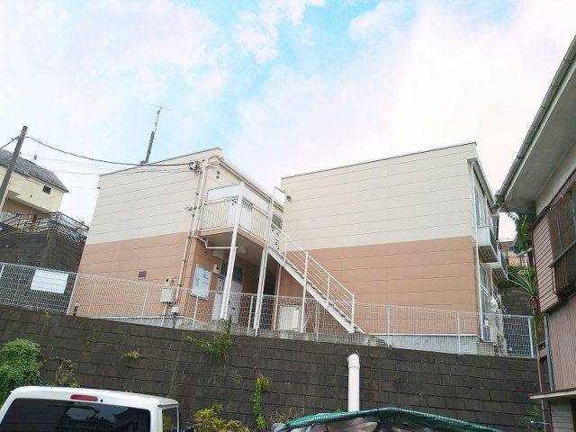 レオパレスベンターナの外観