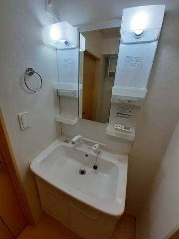 ＢＥＳＴ　ＨＯＵＳＥ　Ⅲ　Ａの洗面所