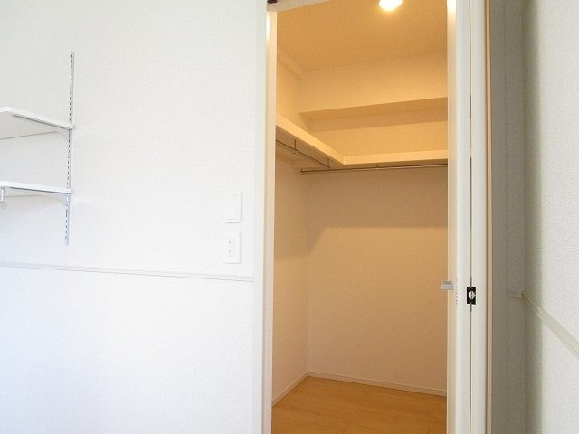 エィチワイティⅢの収納