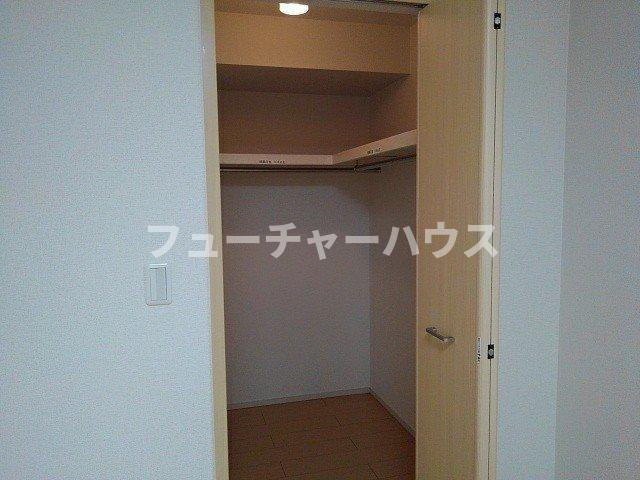 アイリスブルーム　Ａの収納
