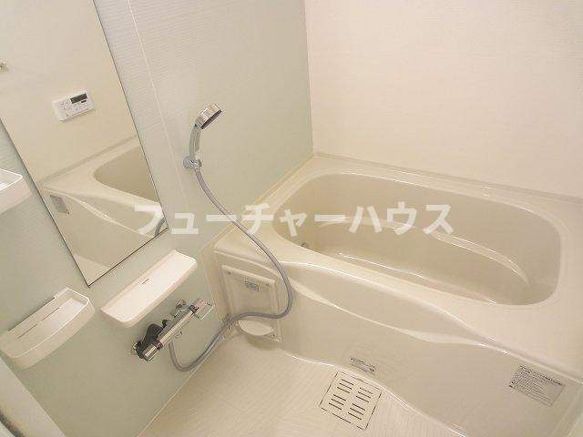 アイリスブルーム　Ｄの浴室