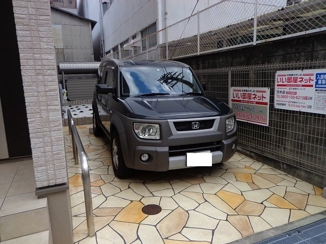 パーチェ　ブレッザの駐車場