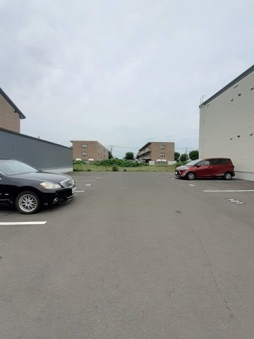 サカタハイムの駐車場