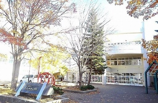 パークサイドＢの周辺|屯田西小学校まで400m