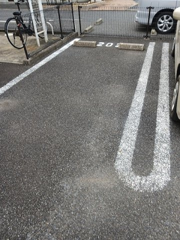 スワン　リヴィエールの駐車場