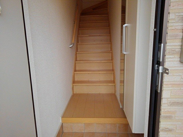アイリスブルーム　Ａの玄関