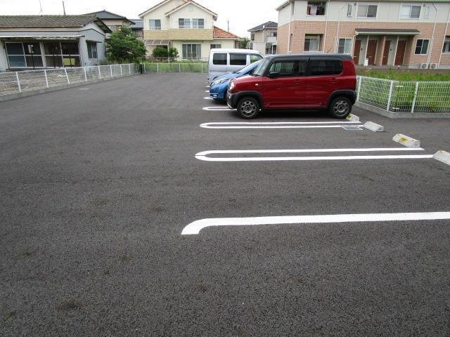 シルバーグラスＤの駐車場