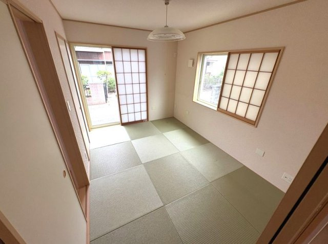 平塚市寺田縄　中古戸建の和室|来客時にも便利な和室付き