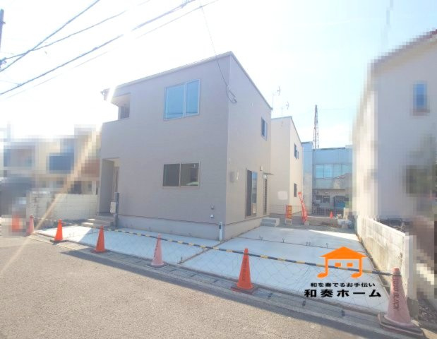 ◇高松市新北町オール電化住宅◇９月中のご契約で太陽光発電システムをプレゼント！のその他|前面道路が広いのでファミリーカーのような大きな車でも運転しやすく、車庫入れも余裕を持ってできるのが魅力的なお家です。