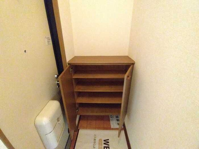 ルミエールはら　Ａの玄関