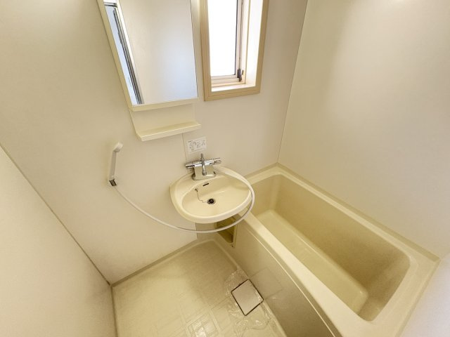 ジュネス奥田　C棟の浴室