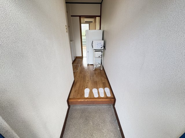 ハイツユタカの玄関