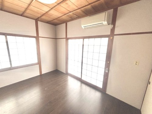 建部町品田戸建の寝室