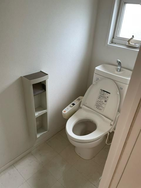 クレセオ西長瀬のトイレ