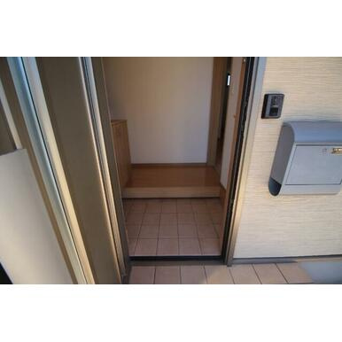 中仙道戸建ＥＡＳＴ　の玄関