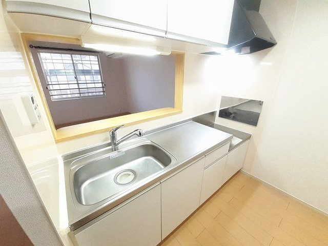 プレ・アビタシオン土浦Ⅲのキッチン|きれいなキッチンです