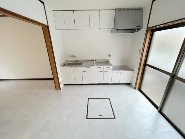 生駒市北新町4DK戸建のキッチン
