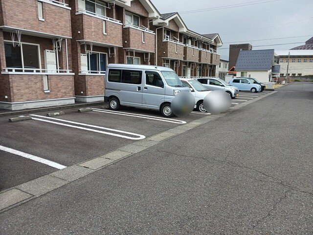カサブランカＢの駐車場