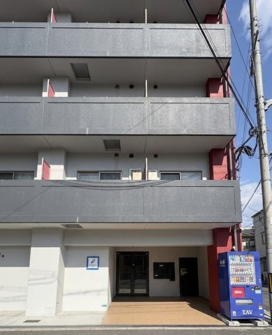 グランパシフィック松虫通のエントランス