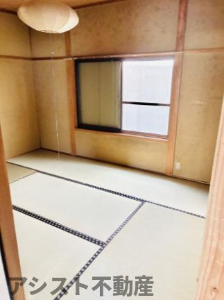 丸山町貸家の和室|フローリングだけでなく、和室もあります