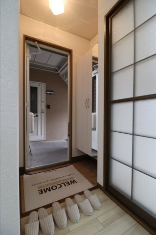 ノーブル清水　C棟の玄関