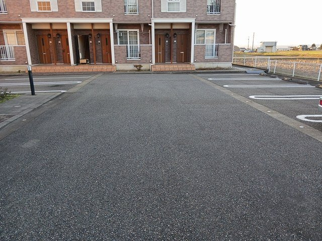 エトワール　Ⅱの駐車場