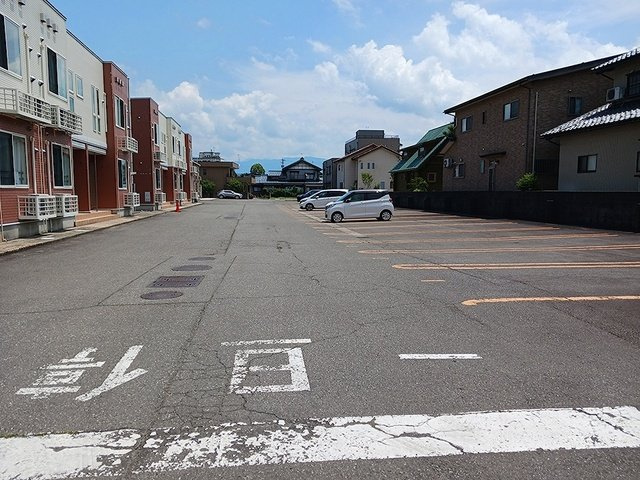 ヴィラ・清瀧　Ａの駐車場