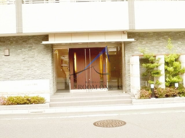 ディアスタ日暮里のエントランス|エントランスです。