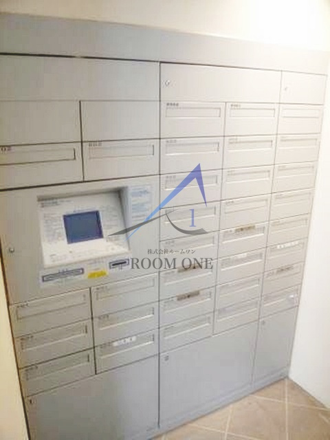ディアスタ日暮里のその他共用部分|宅配ボックスです。