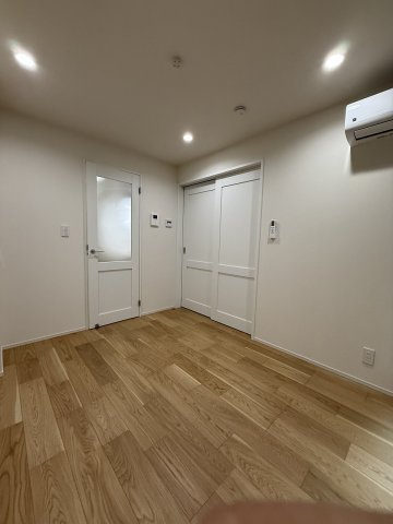 【居間・リビング】 | Wood Crest中延Res idence