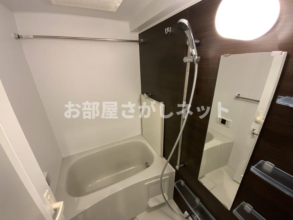 コンシェリア大塚 ＨＩＬＬＳＩＤＥ ＳＱＵＡＲＥの浴室