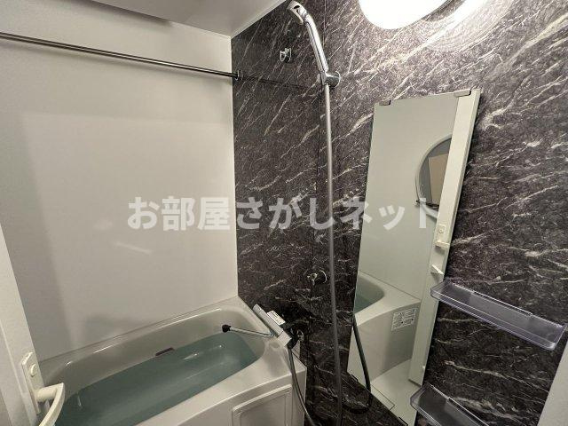 コンシェリア駒込 ＨＩＬＬＴＯＰ ＳＱＵＡＲＥの浴室|同タイプ別住戸写真となります。現況と異なる場合がございます。