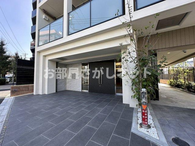 コンシェリア駒込 ＨＩＬＬＴＯＰ ＳＱＵＡＲＥのエントランス