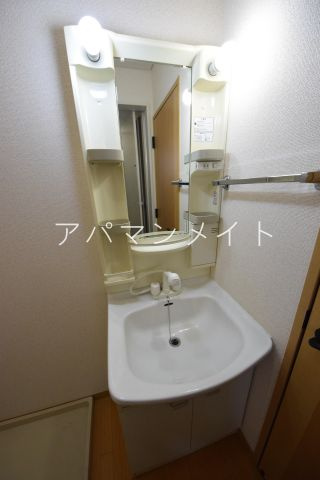 【洗面所】 | オランジュ中田Ｂ棟 | コンパクトで使いやすい洗面所