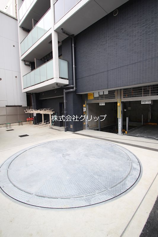 グランド・ガーラ横浜の駐車場