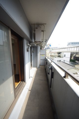 【バルコニー】