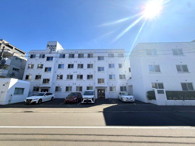 ライオンズマンション円山の外観