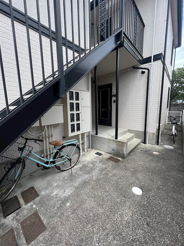 月見山サンハイムの外観