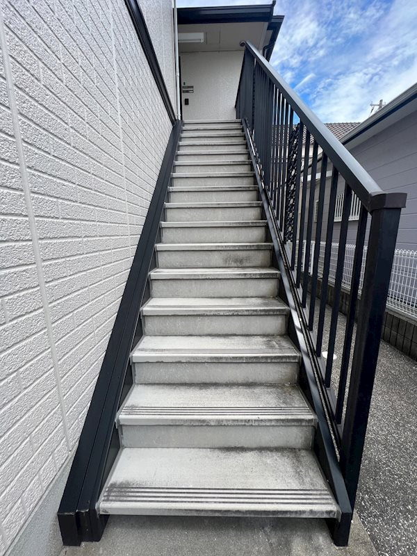 月見山サンハイムの外観
