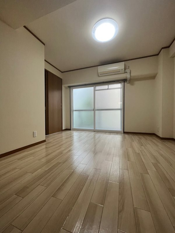 眺港苑の寝室