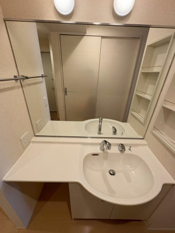 アルファオメガの洗面所|コンパクトで使いやすい洗面所