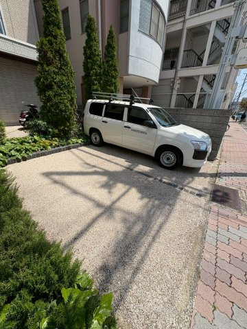 アルファオメガの駐車場|駐車場があります