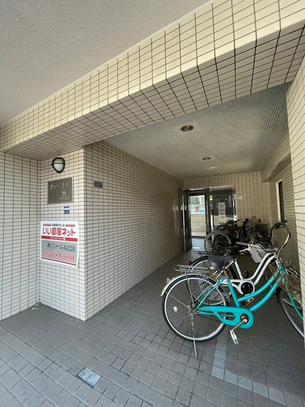 サンハイツ雅のロビー