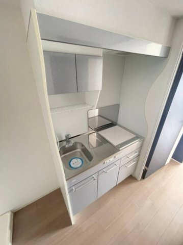 大阪市中央区東高麗橋の賃貸マンションのキッチン